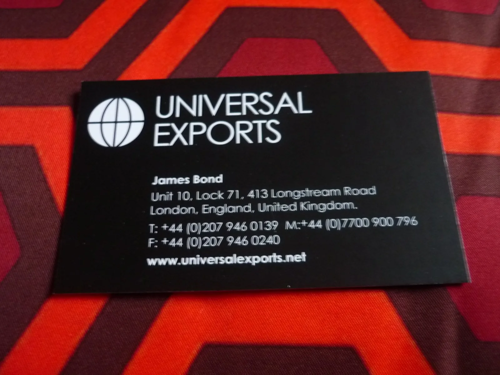 Replica prop boxed business card 1:1 scale james bond universal exports, image 4