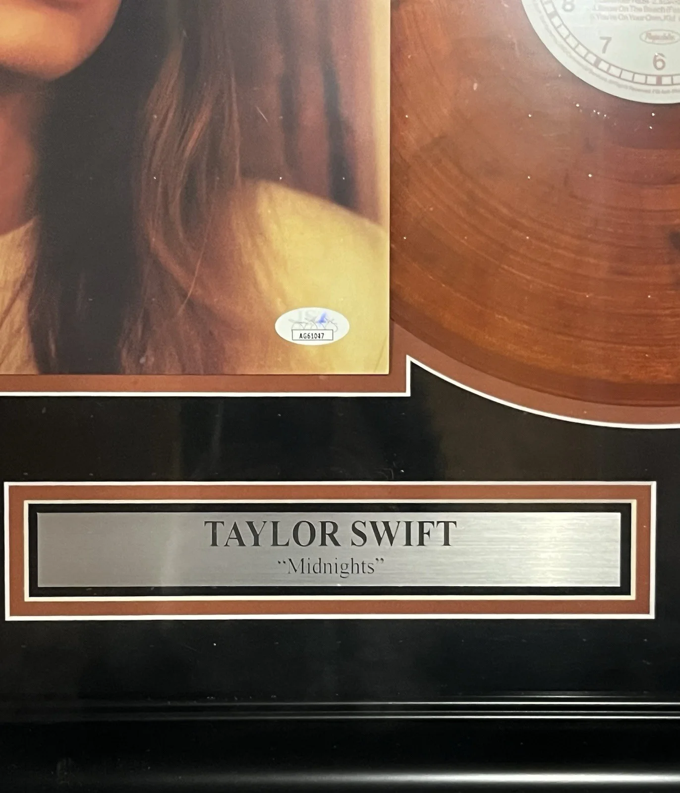 Taylor Swift Signed Autographed Midnights Album Vinyl Framed JSA COA, изображение 4
