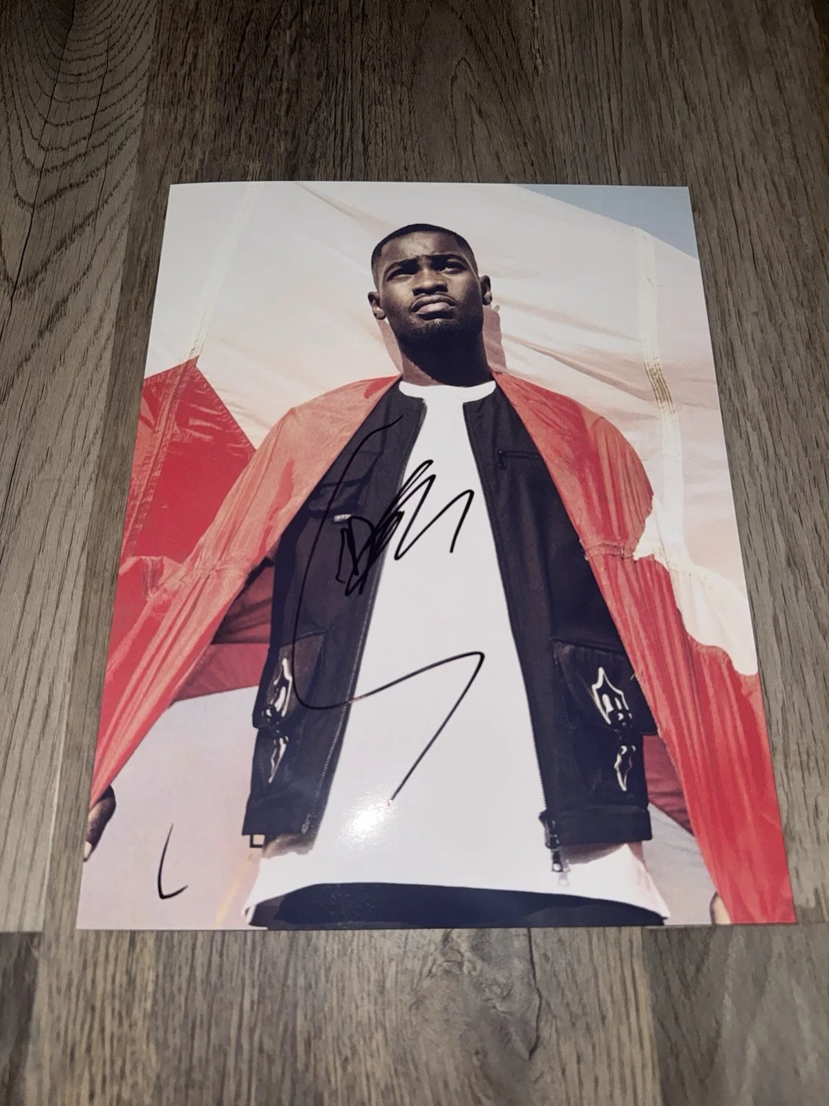 Santan Dave Autograph Signed 8.5x11 Photo UK British Rapper Actor Thiago Silva, изображение 3
