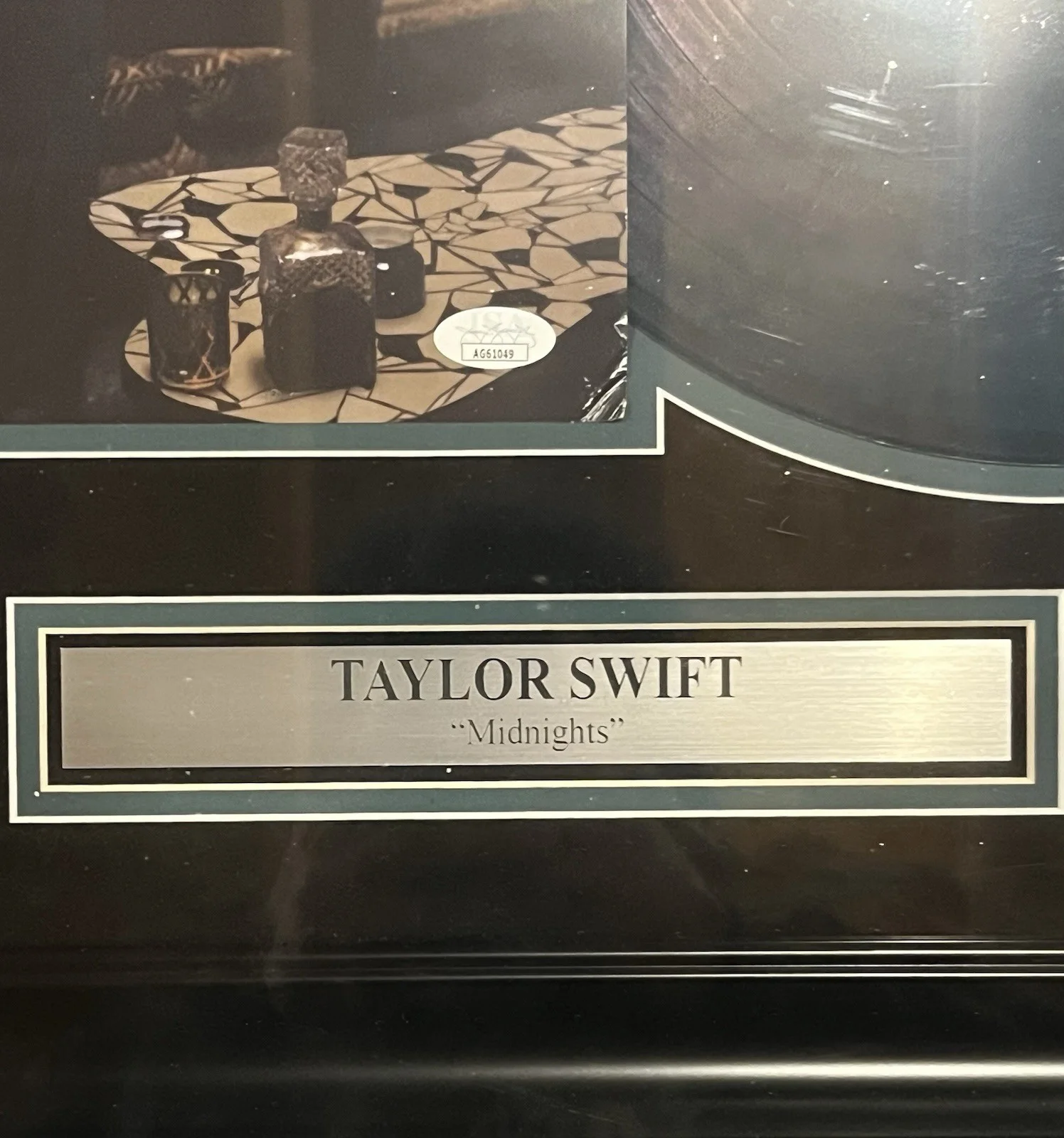 Taylor Swift Signed Autographed Midnights Album Vinyl Framed JSA COA, изображение 4