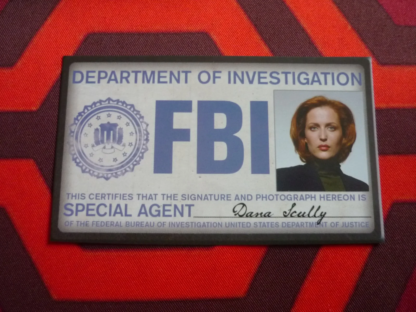 Replica prop boxed business card 1:1 id special agent dana scully x-files FBI, изображение 4