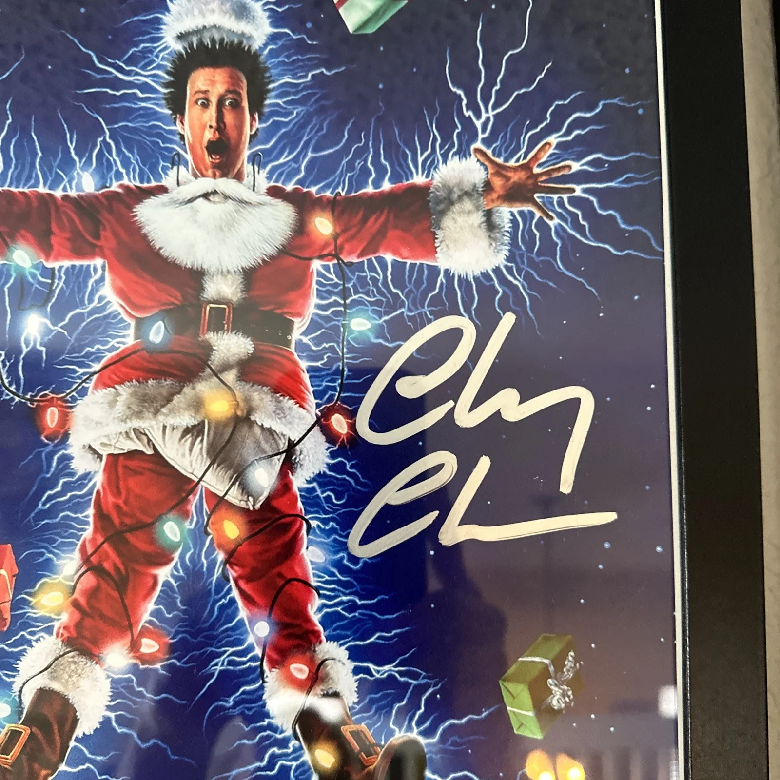 Chevy Chase — Framed Chevy Chase Clark Griswold Christmas Vacation Autograph Movie Poster BGS, изображение 2