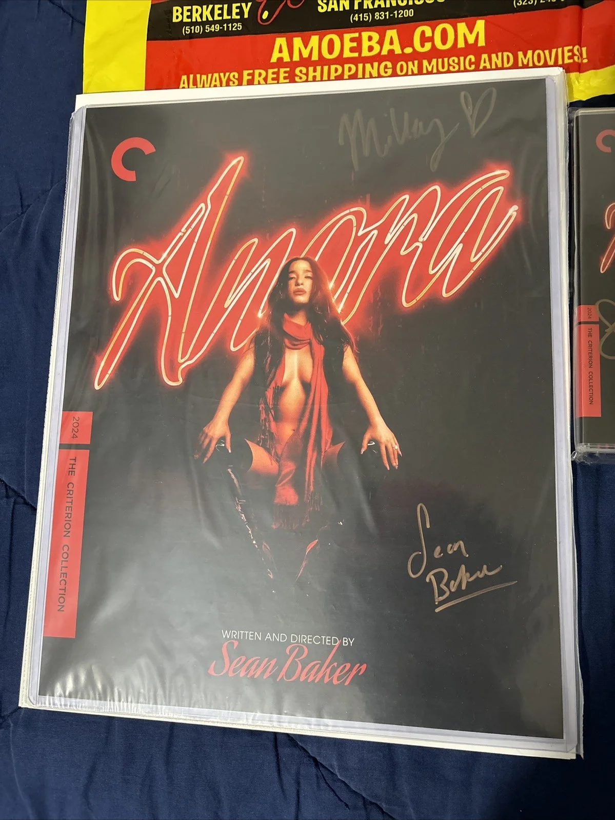 Anora Criterion Poster Signed By Mikey Madison & Sean Baker + Dvd Signed By Cast, изображение 2