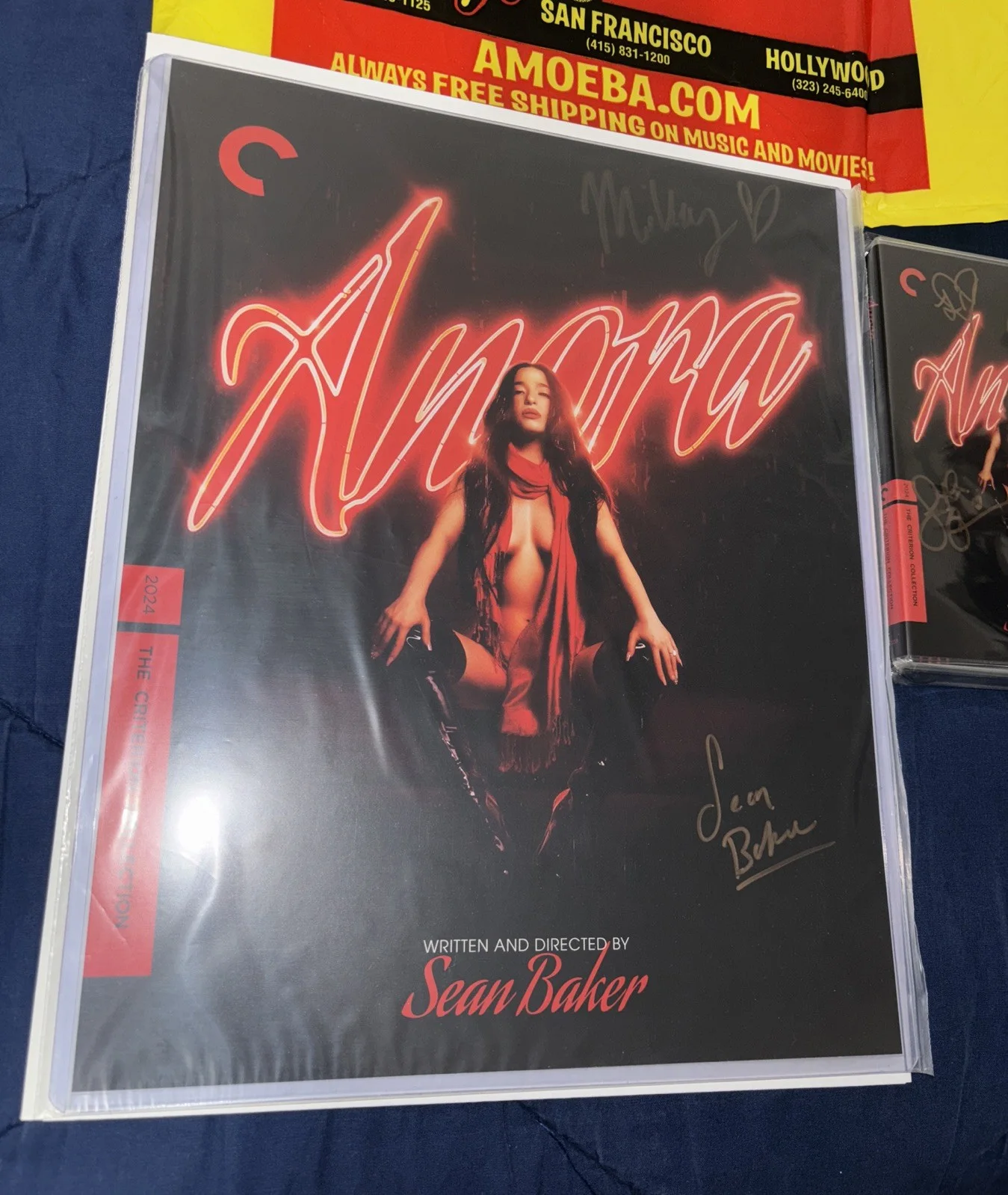Anora Criterion Poster Signed By Mikey Madison & Sean Baker + Dvd Signed By Cast, изображение 3