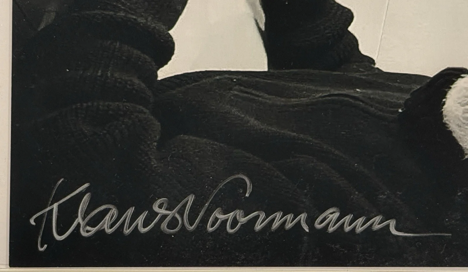 Klaus Voormann Signed 8x10 Photograph JSA Authentic Autograph Artist / Musician, image 2