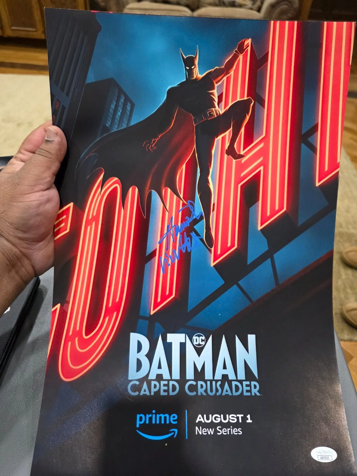 Hamish Linklater — Hamish Linklater "Batman: Caped Crusader" AUTOGRAPH Signed 12x18 Photo coa jsa