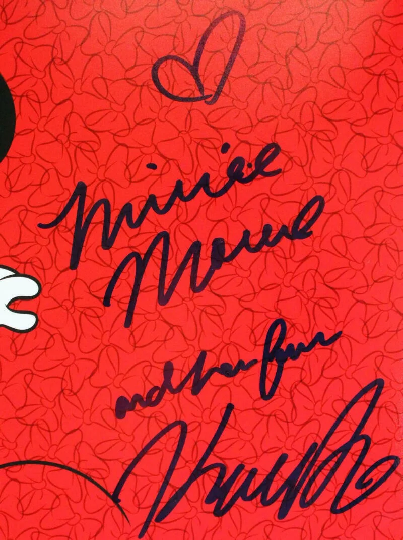 Kaitlyn Robrock — Kaitlyn Robrock Signed Minnie Mouse 11x14 w/Insc.-Beckett W Hologram *Blue, изображение 2