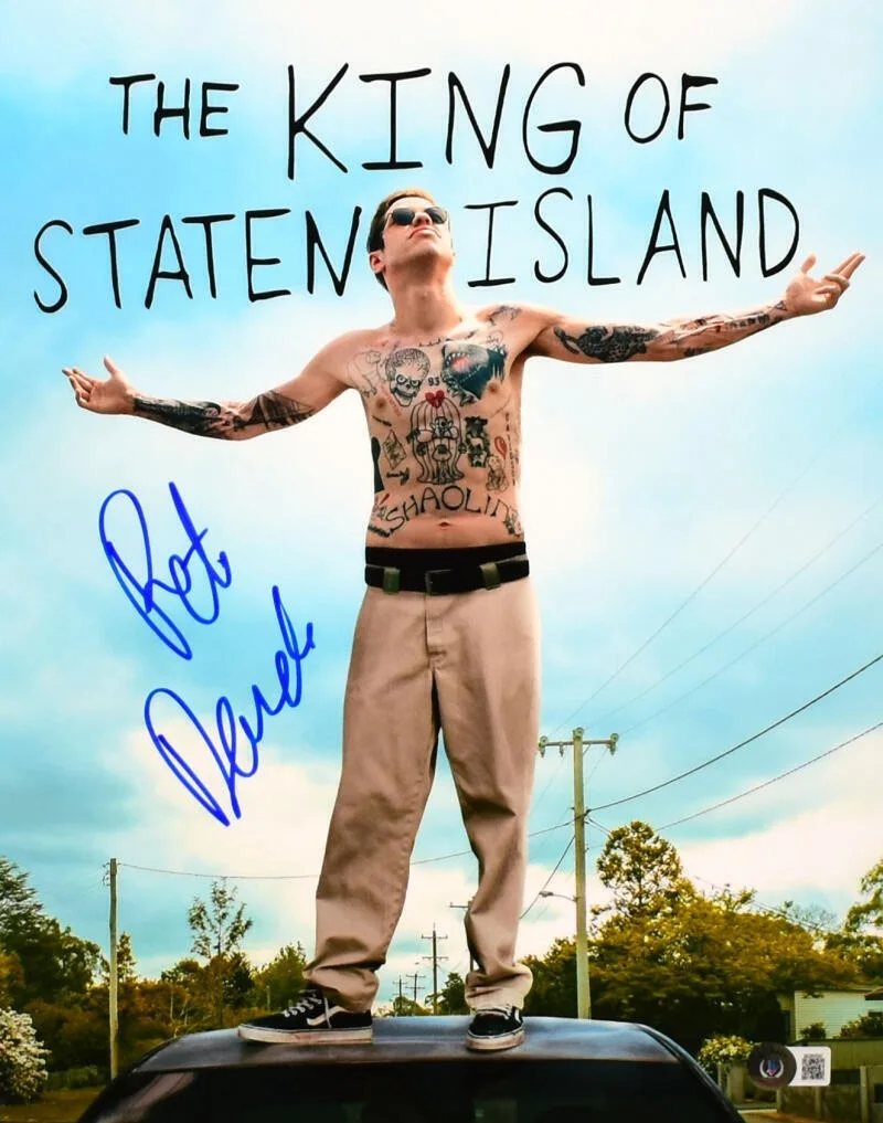 Pete Davidson — Pete Davidson Autographed 11x14 The King of Staten Island -Beckett W Hologram