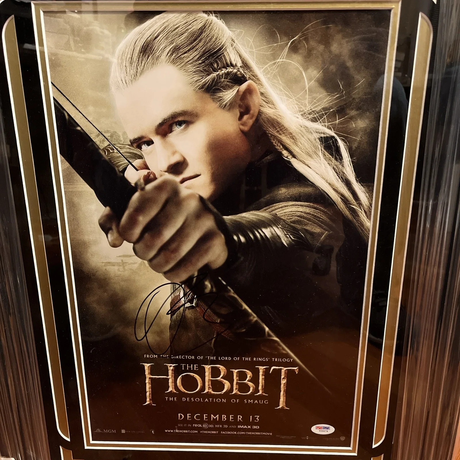 Orlando Bloom — Orlando Bloom as Legolas -The Hobbit Signed Framed 20x25 PSA, image 2
