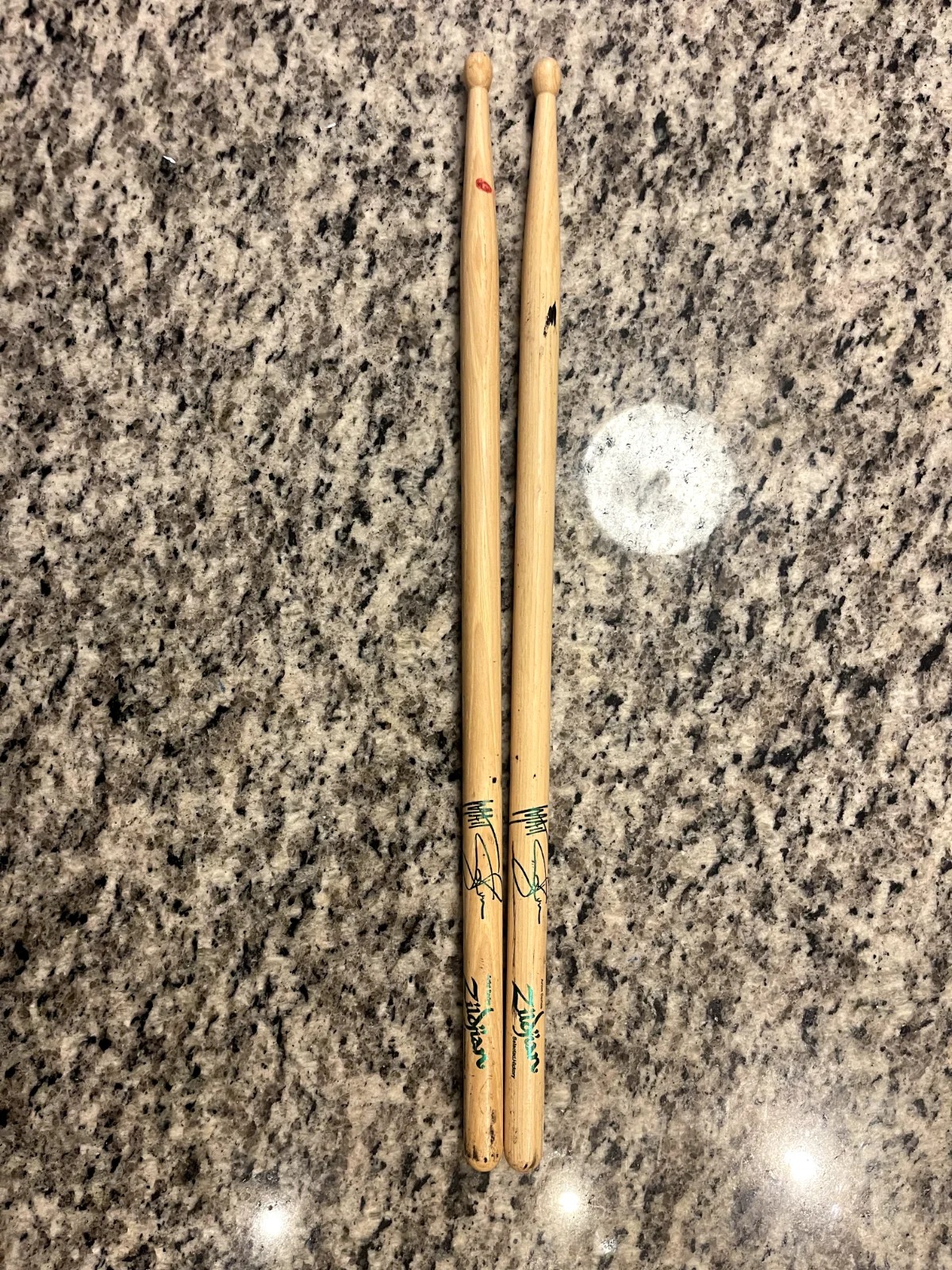 Matt Sorum Velvet Revolver Zildjian Drumsticks Pair! NICE!, изображение 2