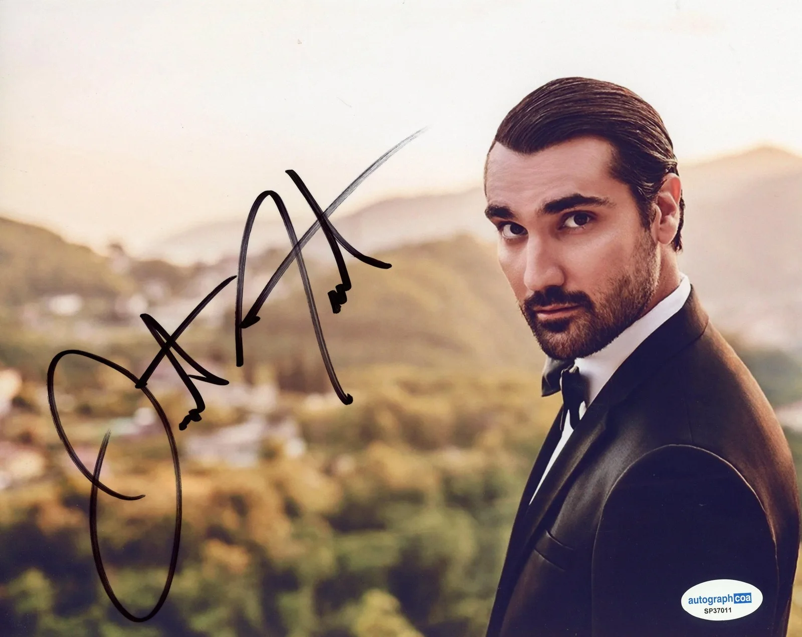 Jonathan Tetelman — Jonathan Tetelman AUTOGRAPH Signed Opera Singer Autographed 8x10 Photo B ACOA, image 2