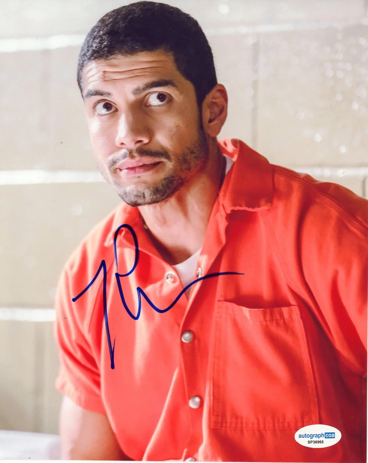 Rick Gonzalez — Rick Gonzalez "Law & Order: Organized Crime" AUTOGRAPH Signed 8x10 Photo B ACOA, image 2