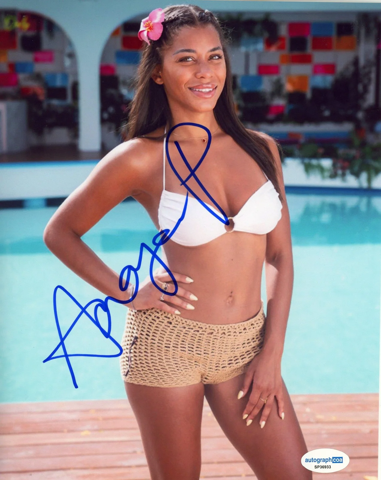 Amaya Espinal — Amaya Espinal "Love Island USA" AUTOGRAPH Signed 'Amaya Papaya' 8x10 Photo ACOA, изображение 2
