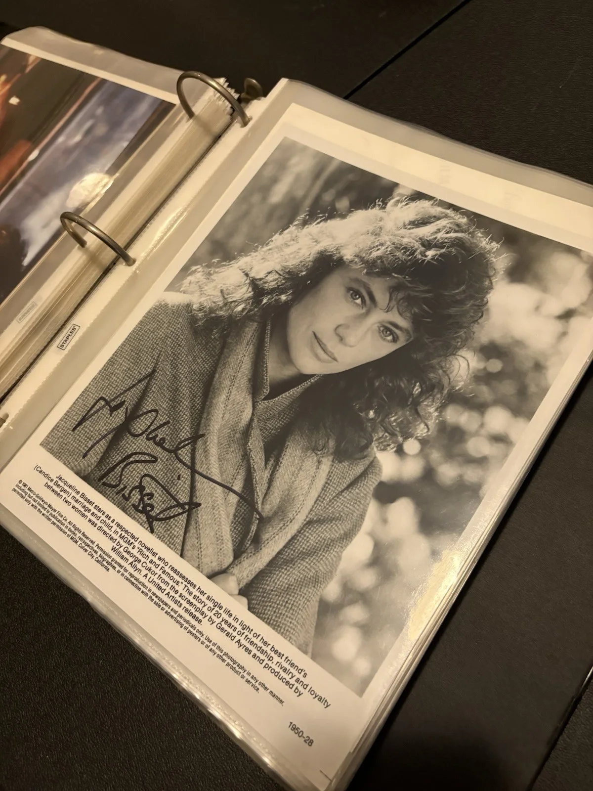 Jacqueline Bisset Signed 8x10 B&W Photo - Rich and Famous Still, image 2