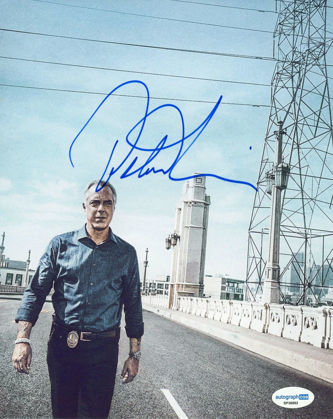 Titus Welliver — Titus Welliver "Bosch" AUTOGRAPH Signed 'Harry Bosch' 8x10 Photo E ACOA, image 2