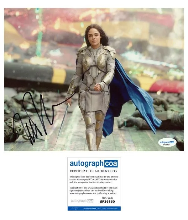 Tessa Thompson — Tessa Thompson "Thor: Ragnarok" AUTOGRAPH Signed 'Valkyrie' 8x10 Photo ACOA