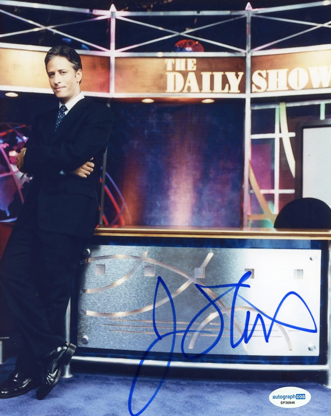 Jon Stewart — Jon Stewart "The Daily Show" AUTOGRAPH Signed Autographed 8x10 Photo F ACOA, изображение 2