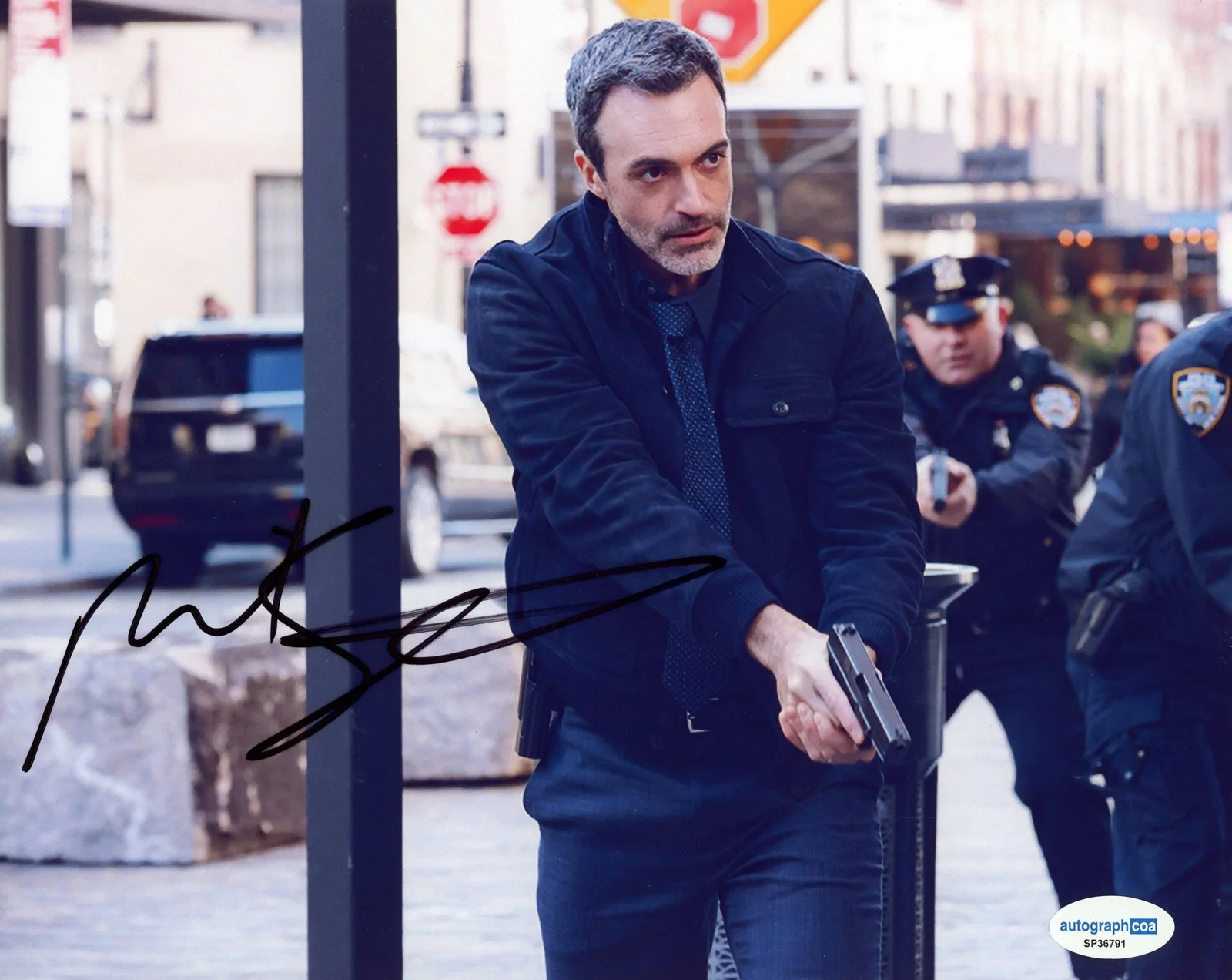 Reid Scott — Reid Scott "Law & Order" AUTOGRAPH Signed 'Det. Vincent Riley' 8x10 Photo B ACOA, изображение 2