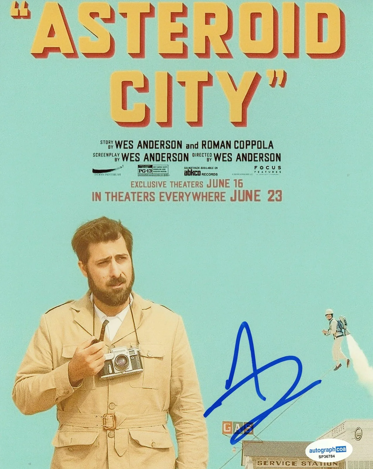 Jason Schwartzman — Jason Schwartzman "Asteroid City" AUTOGRAPH Signed 'Augie' 8x10 Photo ACOA, изображение 2