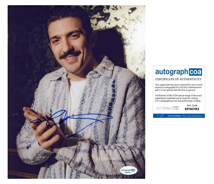 Andrew Schulz — Andrew Schulz "Infamous" Comedian AUTOGRAPH Signed Autographed 8x10 Photo ACOA