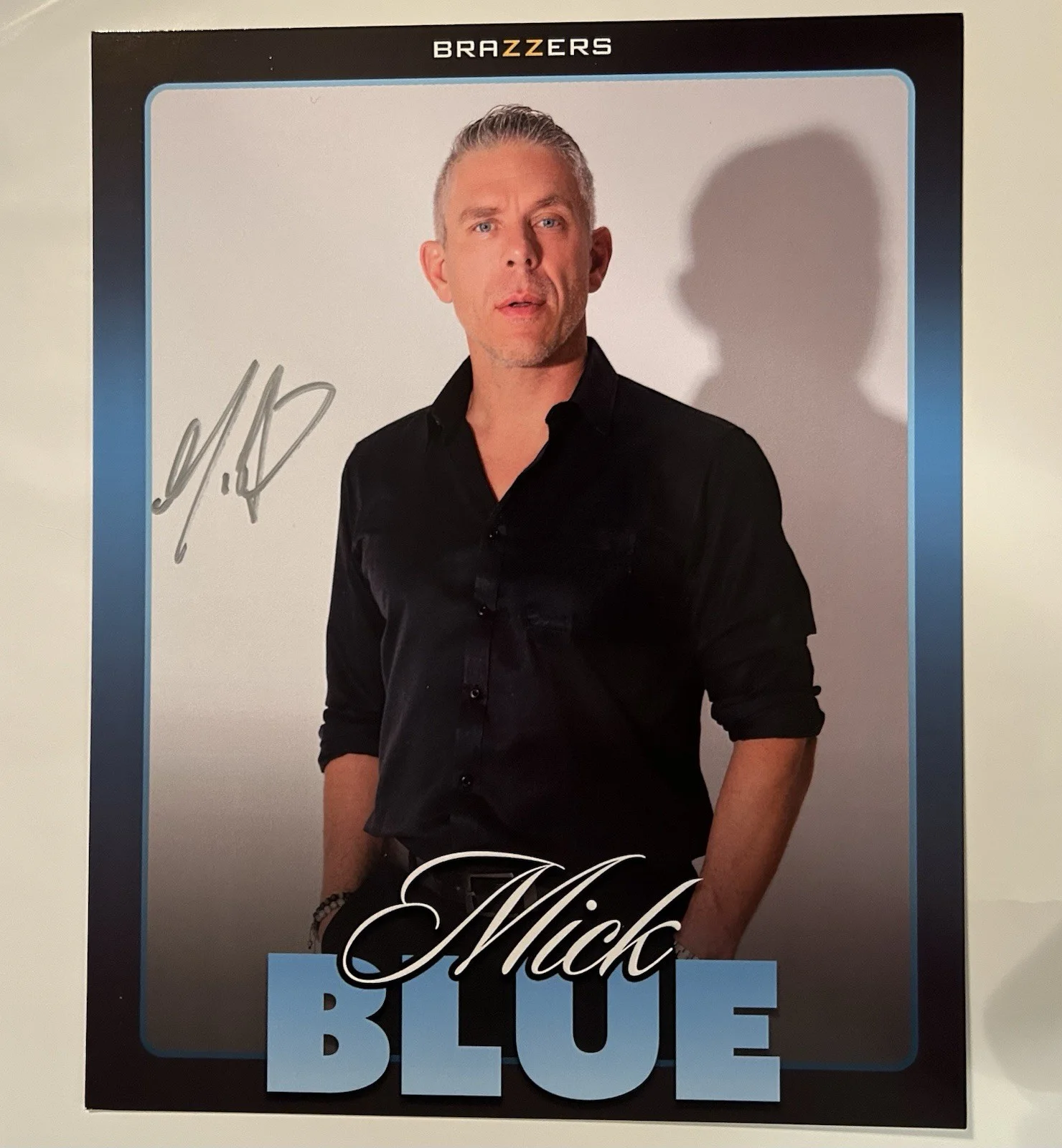 Mick Blue — Adult Star Mick Blue Signed 8x10 Brazzers Promo Photo Autograph AVN Proof Pic