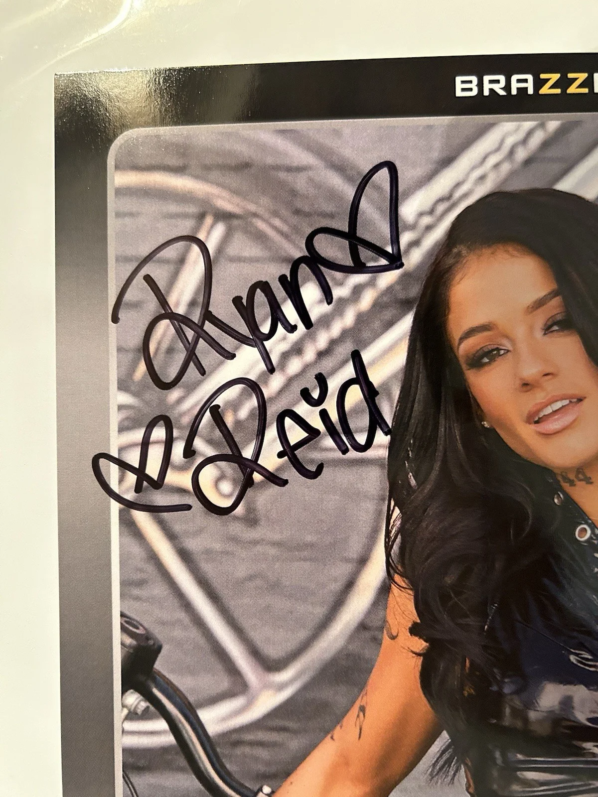 Ryan Reid 2026 Signed 8x10 Brazzers Promo Photo Autograph AVN Proof Pic, изображение 3