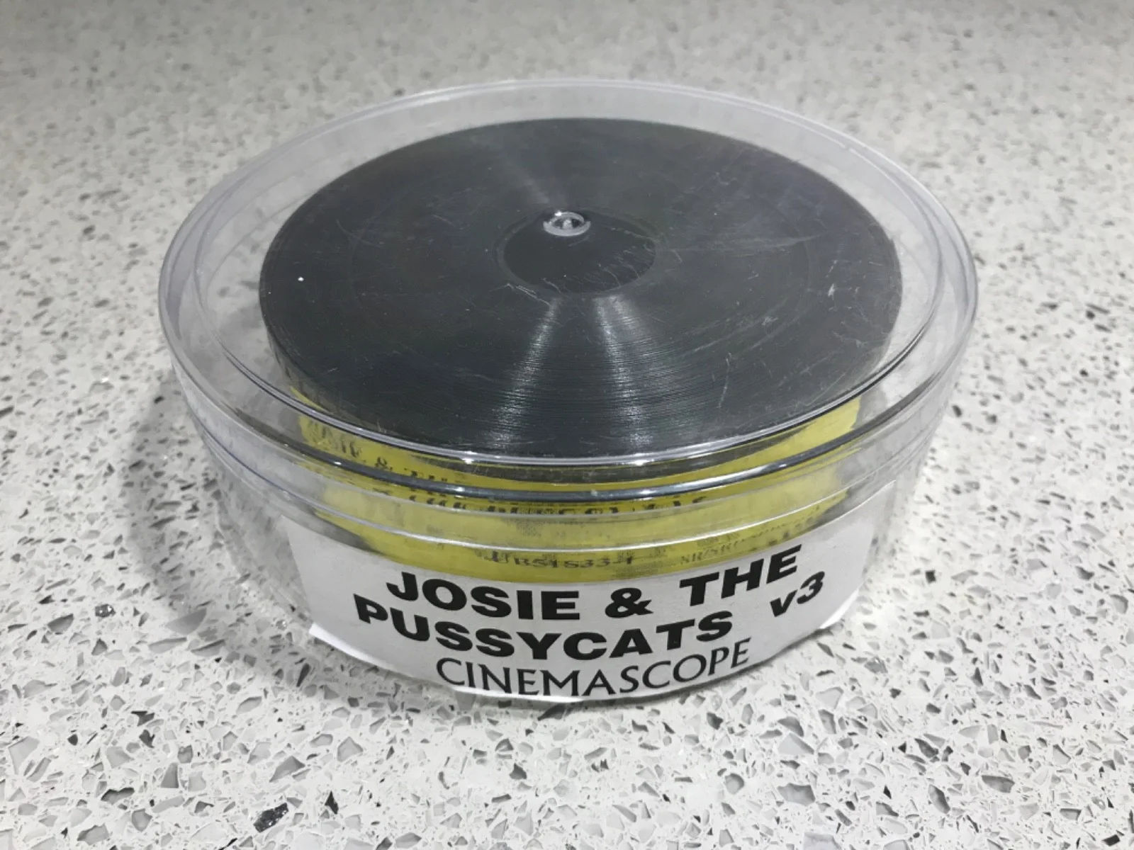 35mm Movie Trailer Film Cell Cinema Reel - JOSIE & THE PUSSYCATS v3 (2001), изображение 4