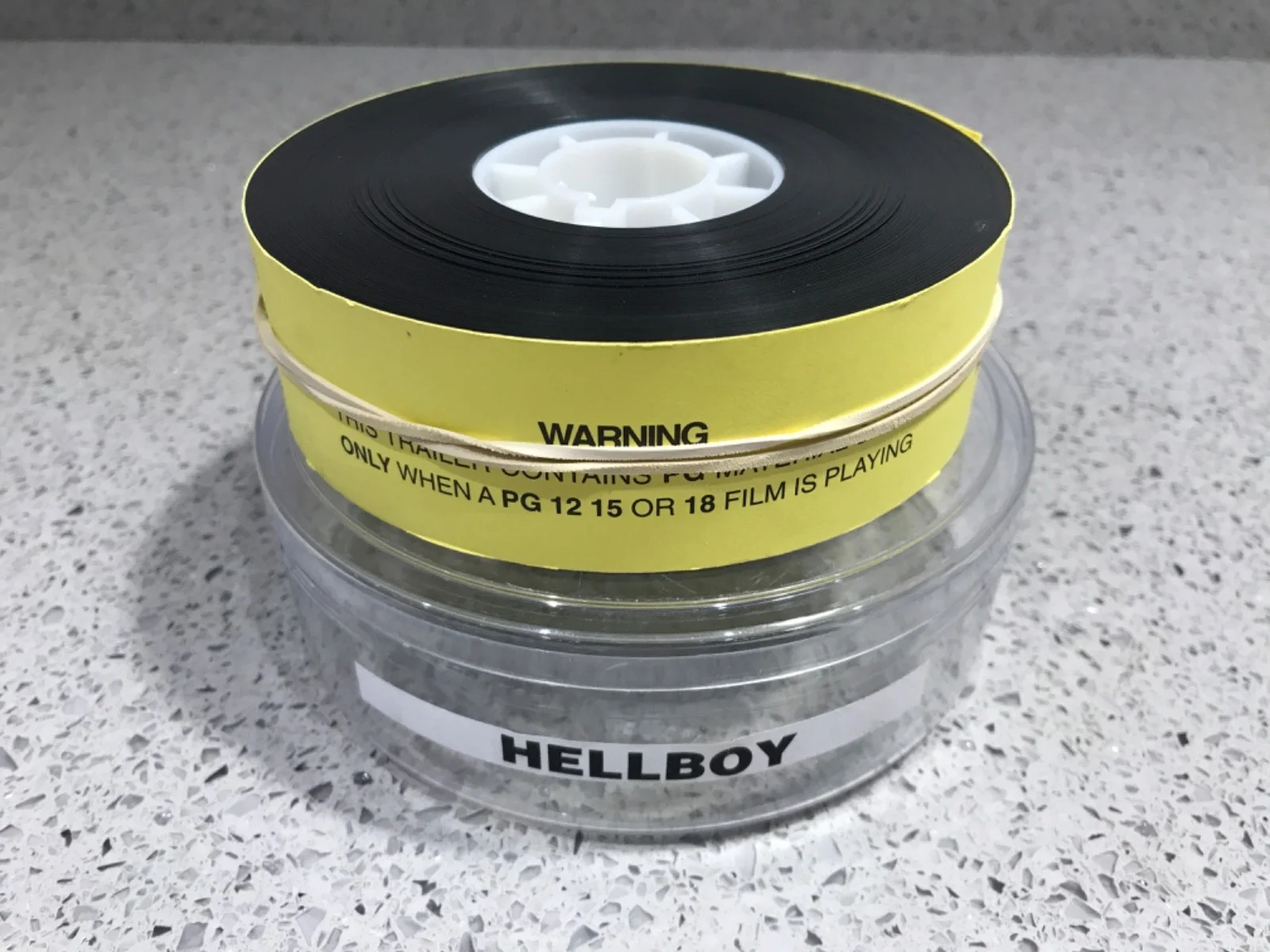 35mm Movie Trailer Film Cell Cinema Reel - HELLBOY (2004) - Ron Perlman, изображение 2