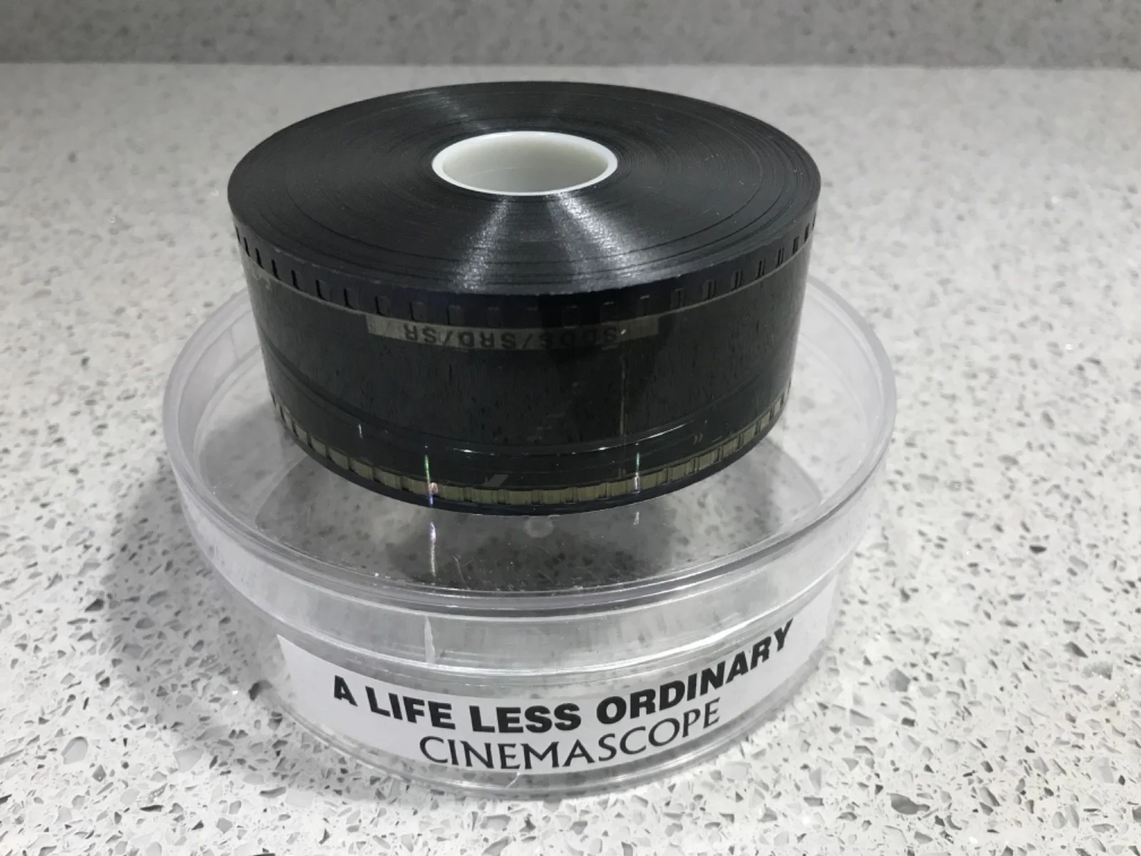 35mm Movie Trailer Film Cinema Reel - A LIFE LESS ORDINARY (1997) - Cameron Diaz, изображение 3
