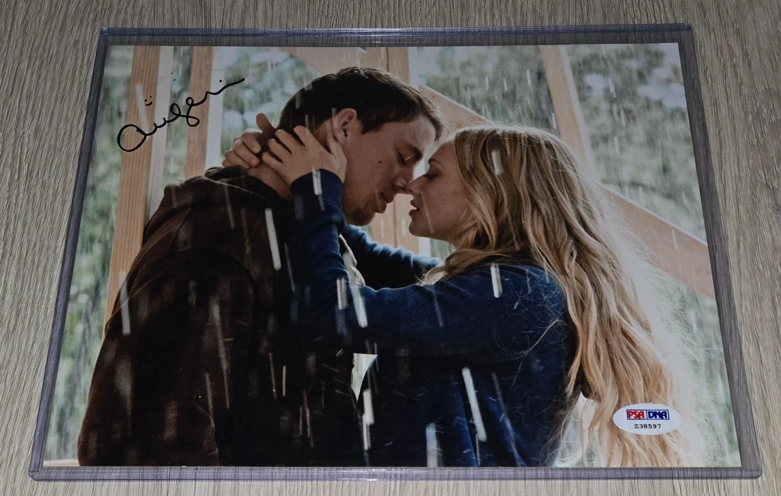 Amanda Seyfried — Amanda Seyfried Autograph PSA DNA Authentic COA Dear John First Kiss Scene 8x10, изображение 4