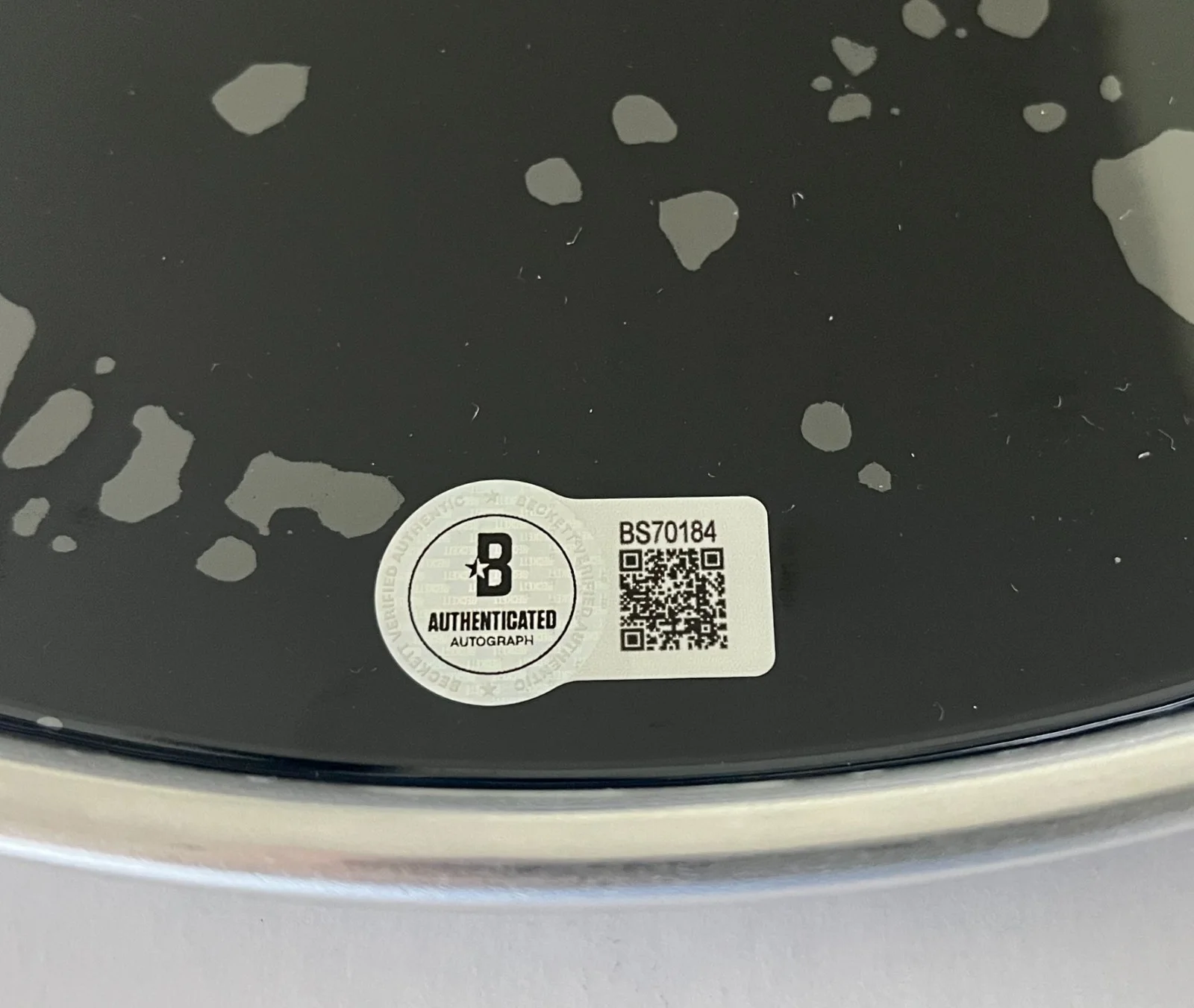 LARS ULRICH METALLICA SIGNED 12" EVANS DRUMHEAD w/EXACT PROOF & BECKETT BAS COA, изображение 3