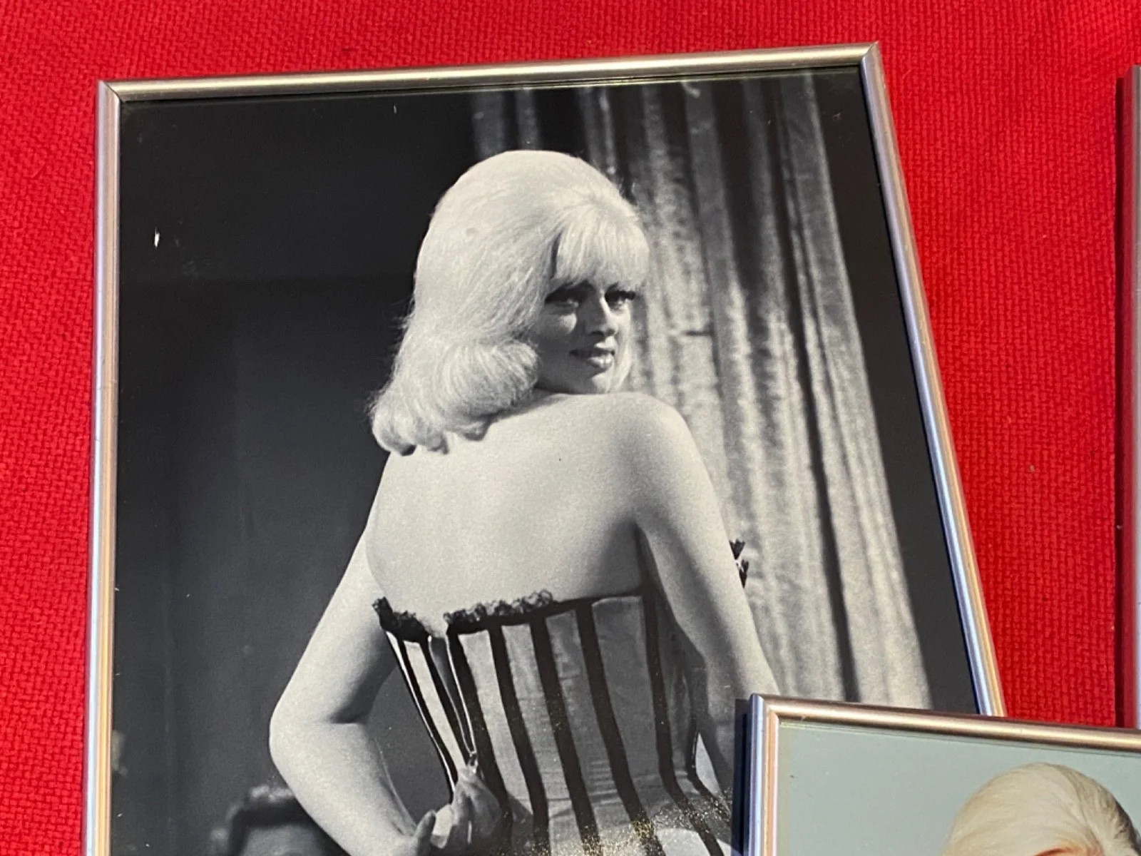Vintage Framed Prints x3 Diana Dors, image 4