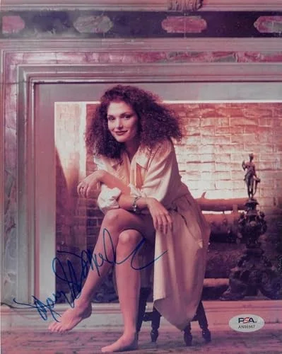 Mary Elizabeth Mastrantonio — Mary Elizabeth Mastrantonio Robin Hood Signed 8x10 Photo PSA/DNA #AN86967, изображение 2