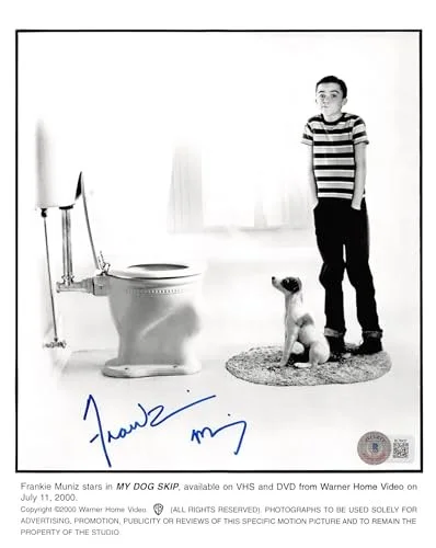 Frankie Muniz — Frankie Muniz My Dog Skip Authentic Signed 8x10 Photo Autographed BAS #BL76437, изображение 2