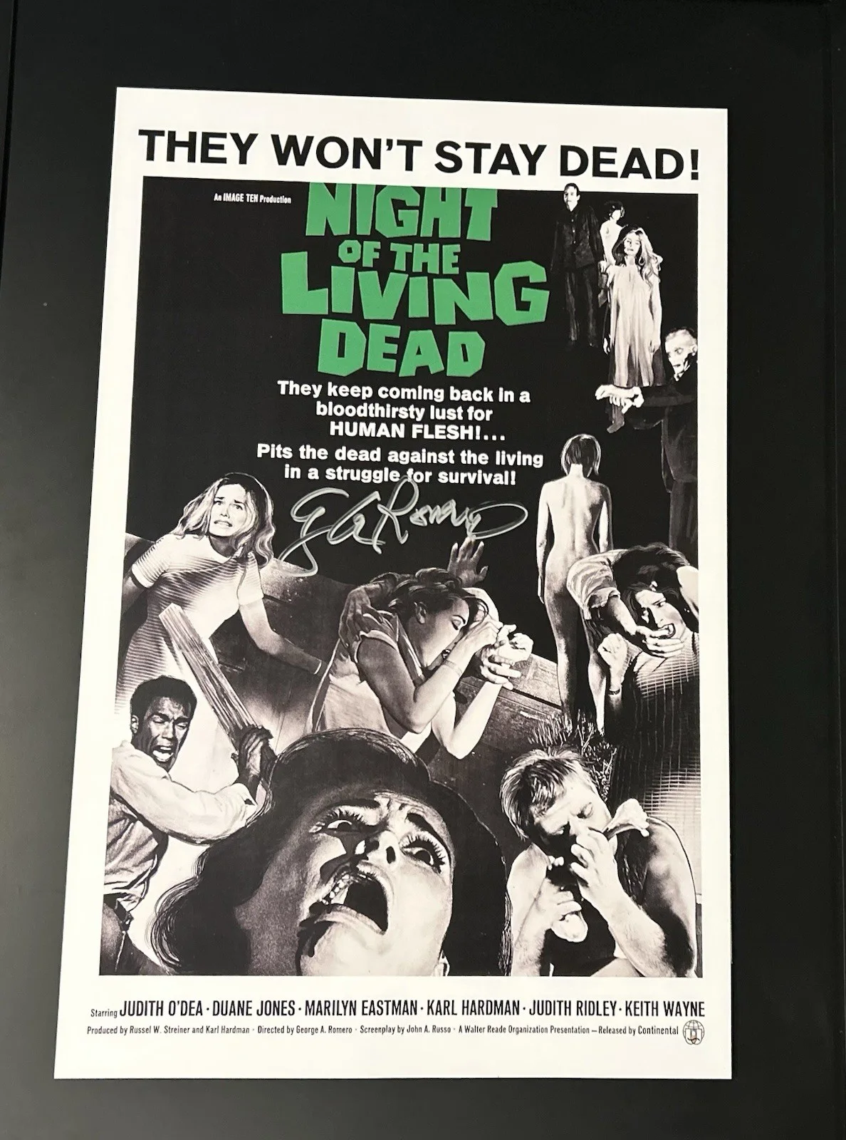 Director George Romero — George A. Romero Signed Night of the Living Dead 11x17 Poster COA-Signing Photo