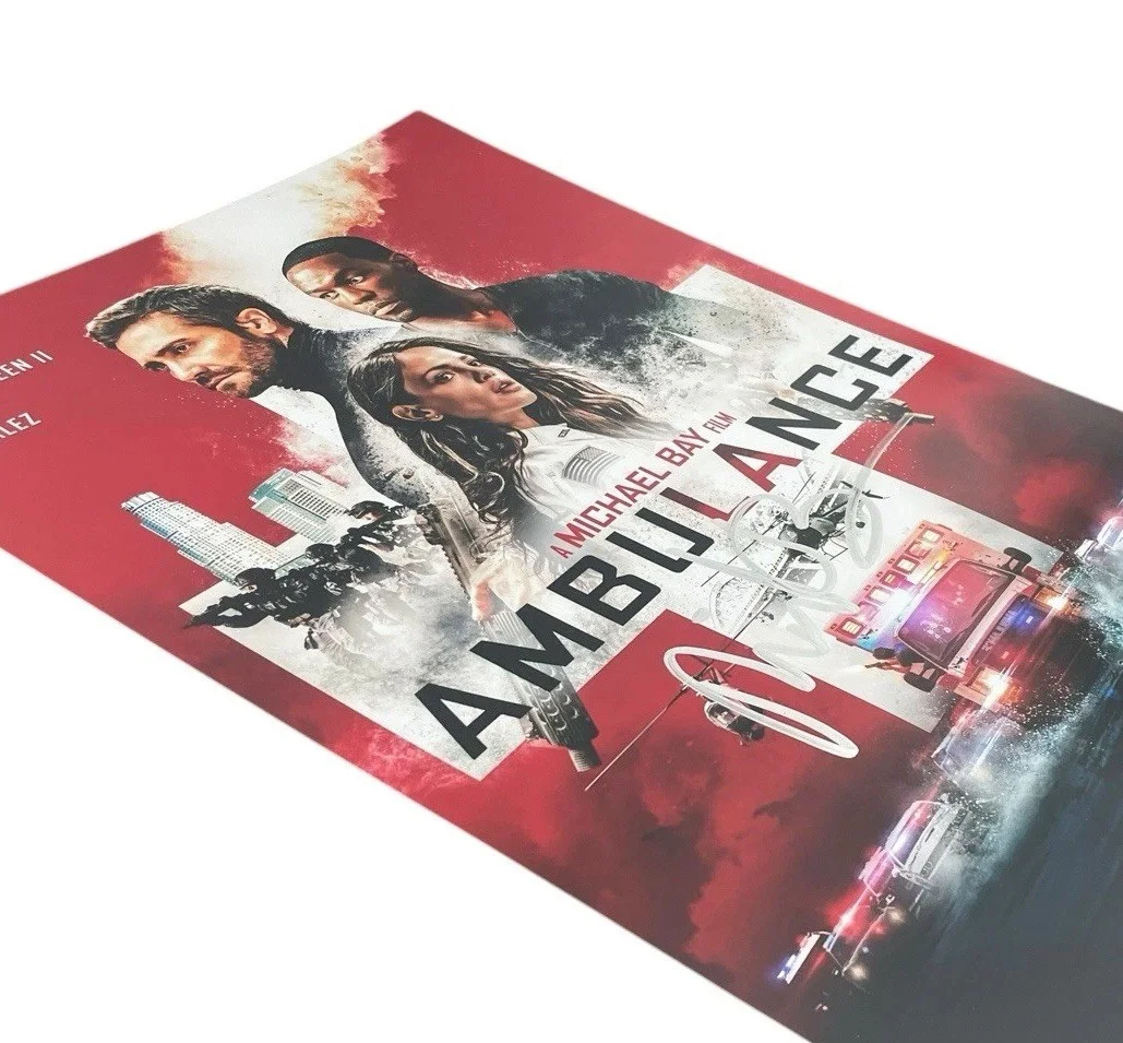 Michael Bay — MICHAEL BAY SIGNED AUTOGRAPH 12x18 AMBULANCE PHOTO POSTER w/ PROOF JSA CERT COA, изображение 4