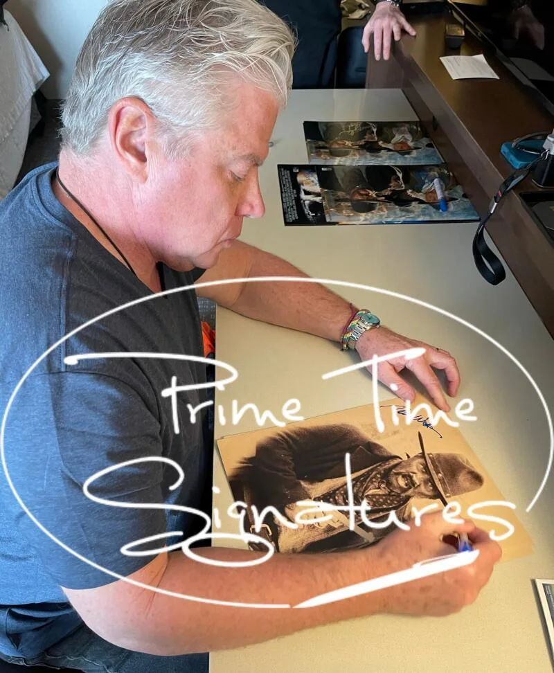 TOM WILSON — Tom Wilson Signed 11x14 Photo Back to the Future Authentic Autograph Beckett, изображение 2