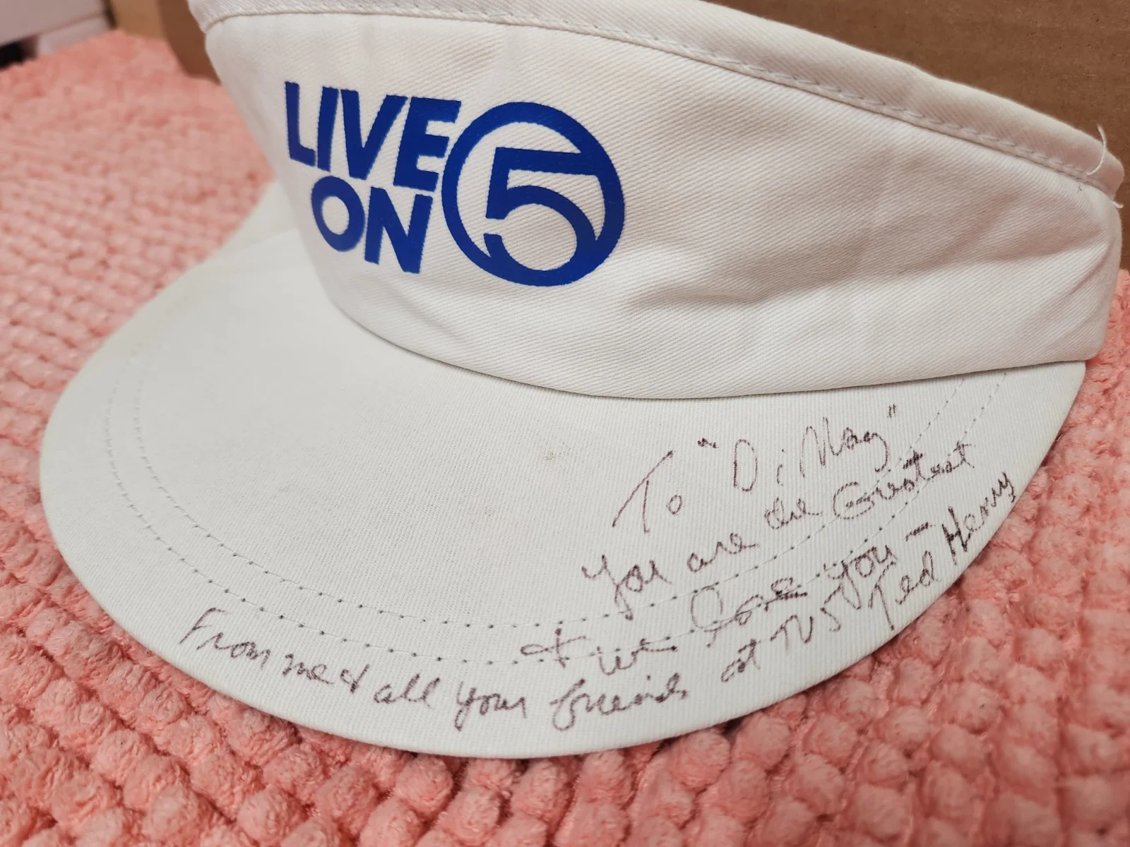 Ted Henry — VTG Ted Henry AUTOGRAPHED Visor Cleveland News Channel 5 Visor "DiMag" ESTATE, изображение 2