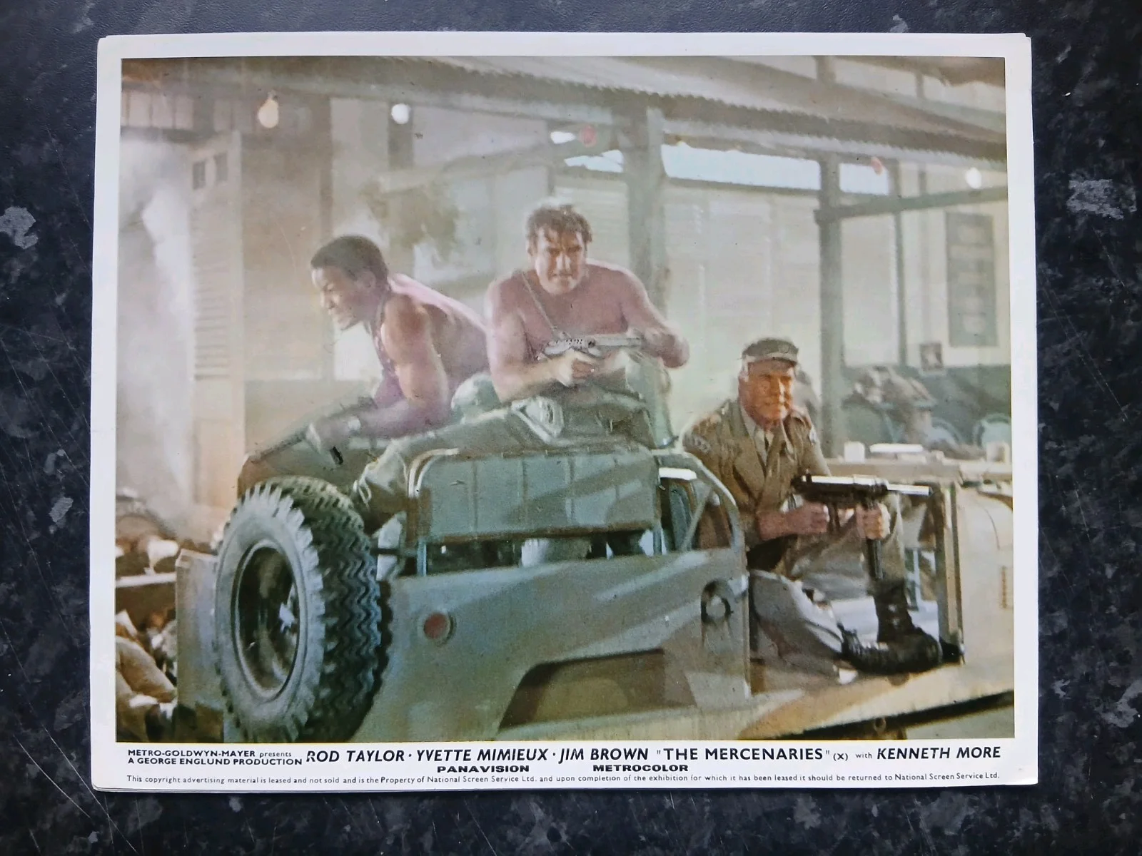 THE MERCENARIES, AKA DARK OF THE SUN. SET OF 8 LOBBY CARDS. ROD TAYLOR, изображение 2