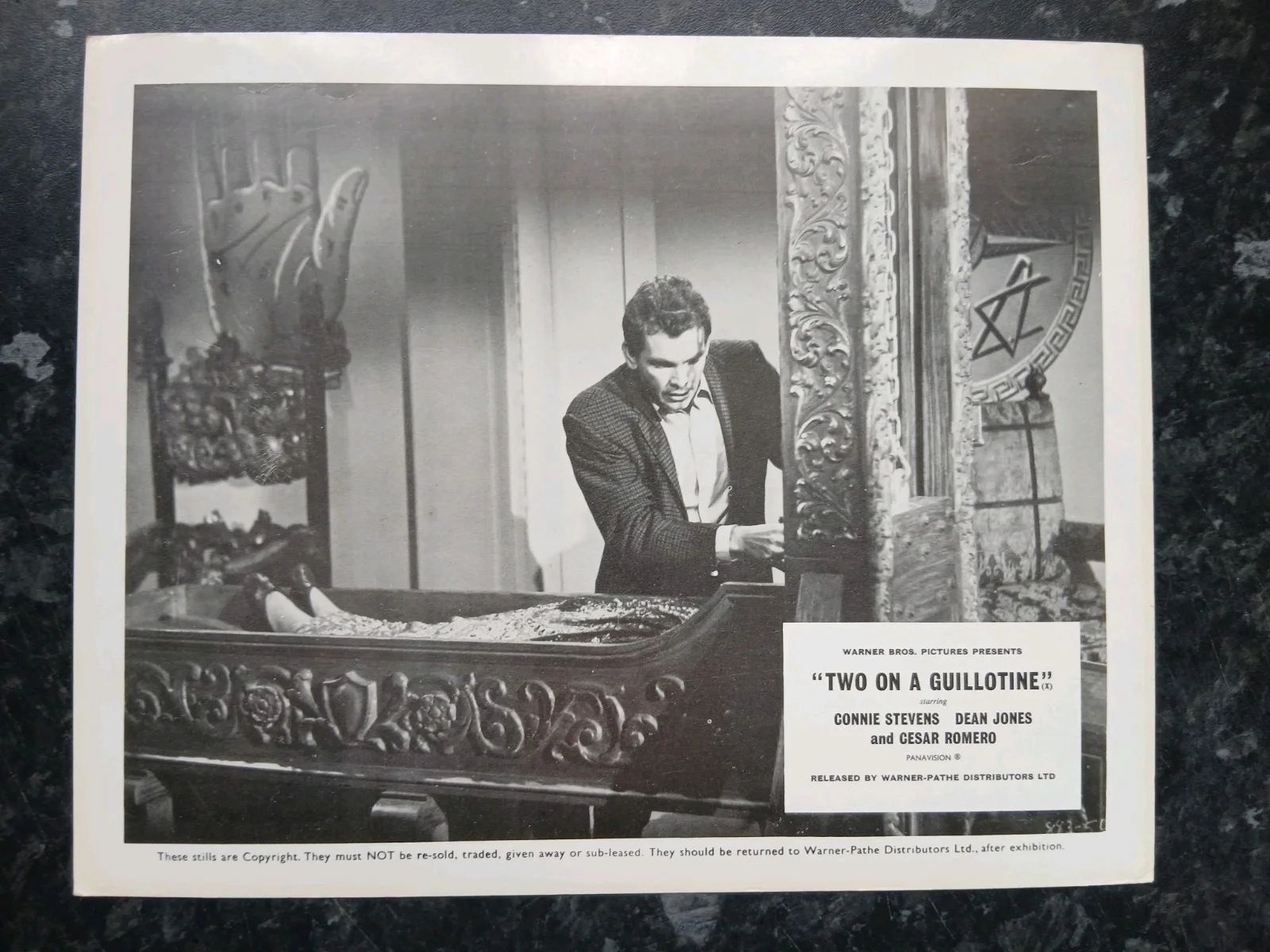 TWO ON A GUILLOTINE, SET OF 8 LOBBY CARDS. CONNIE STEVENS,DEAN JONES, image 3