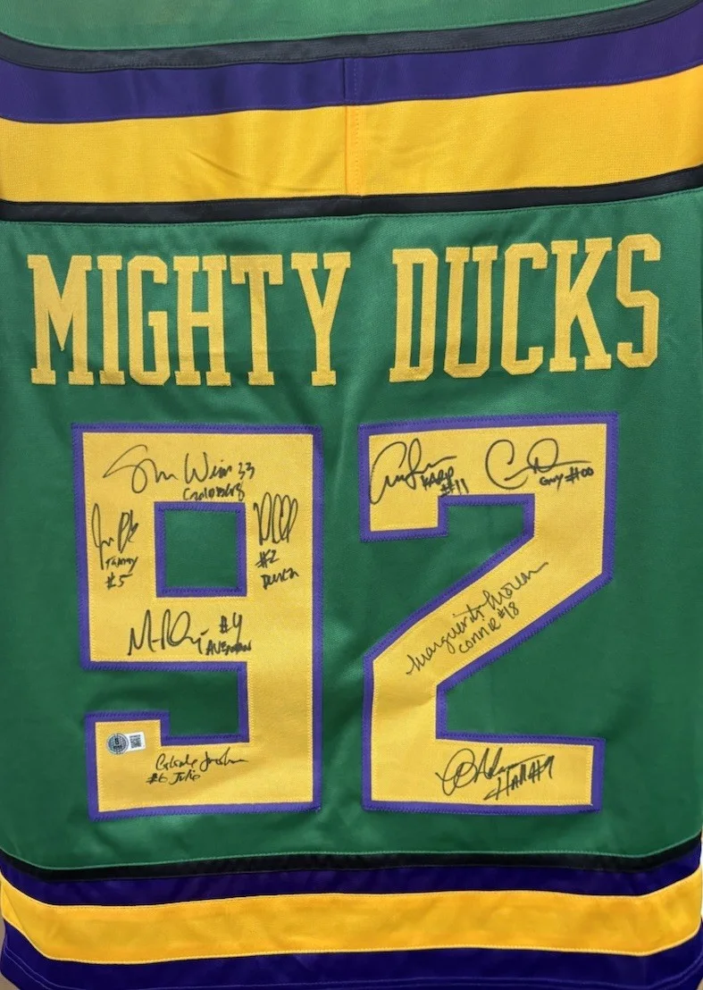 The Mighty Ducks — The Mighty Ducks Cast Signed Green Hockey Sweater Jersey 9 Sigs Beckett Witness