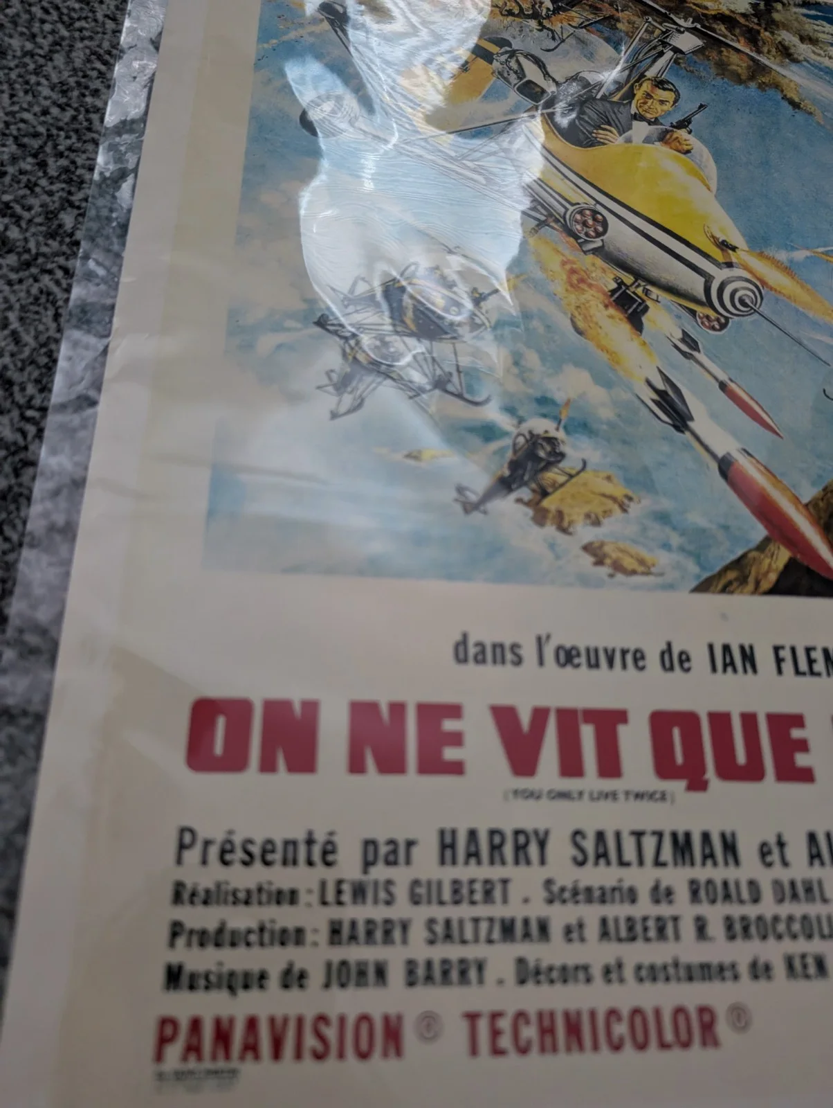 Original French Movie Poster You Only Live Twice. Purchased In Sain Paris., изображение 2