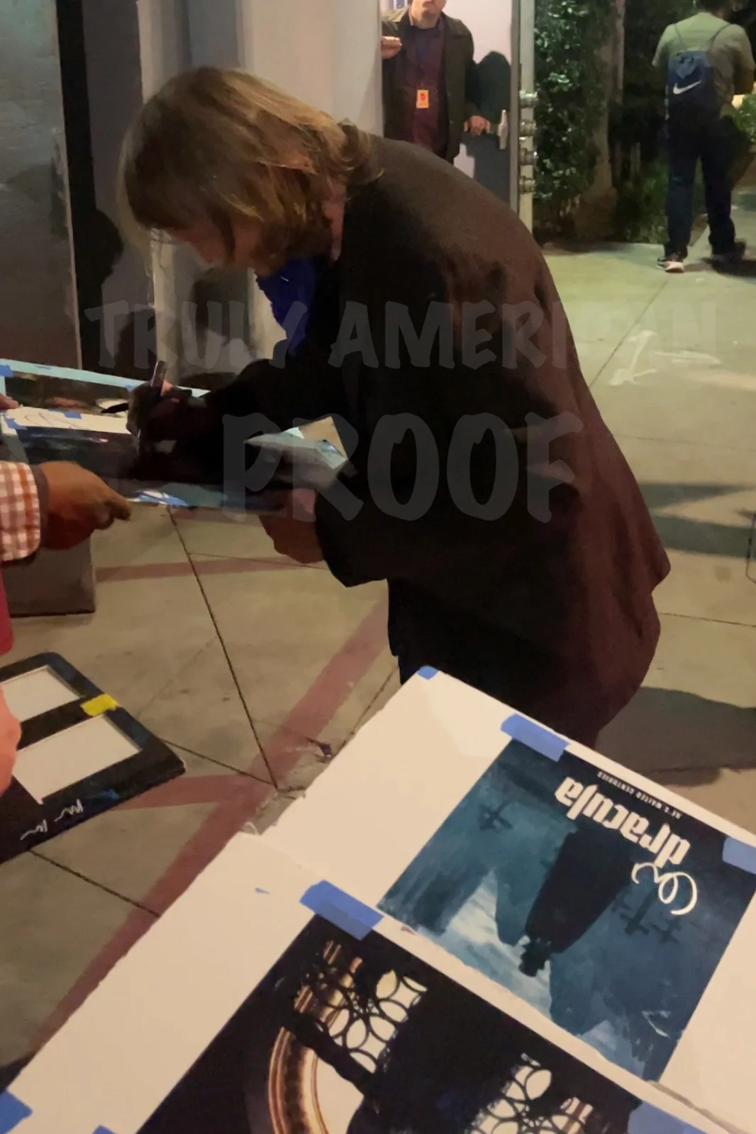 Caleb Landry Jones — CALEB LANDRY JONES & CHRISTOPH WALTZ Signed DRACULA 8x10 PHOTO + SWAU COA, изображение 3