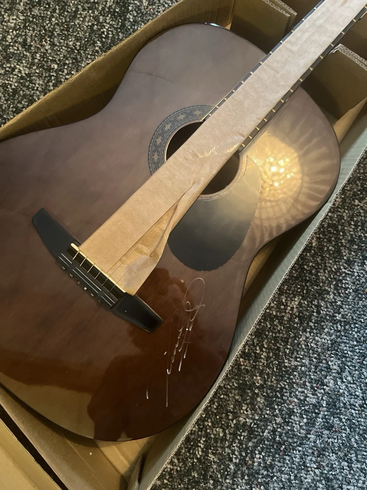 Vince Gill (The Eagles) Signed Guitar *When I Call Your Name*, image 2