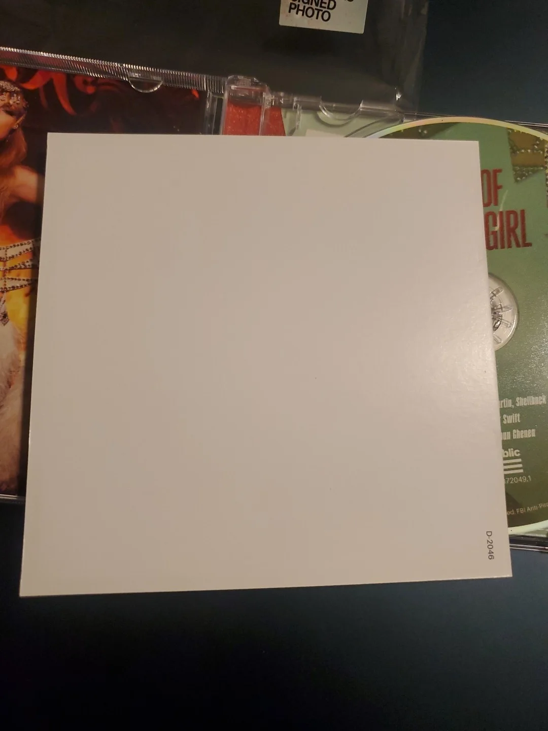 Taylor Swift Signed TLOAS Photo 4 Teardrop, image 5