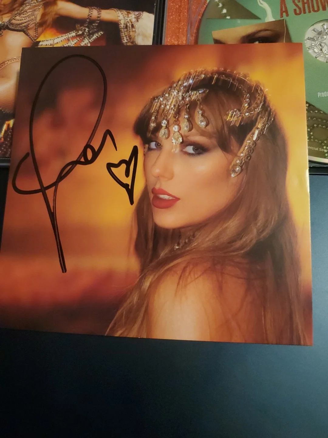 Taylor Swift The Life Of A Showgirl signed cd photo #1 DOUBLE HEART, изображение 3