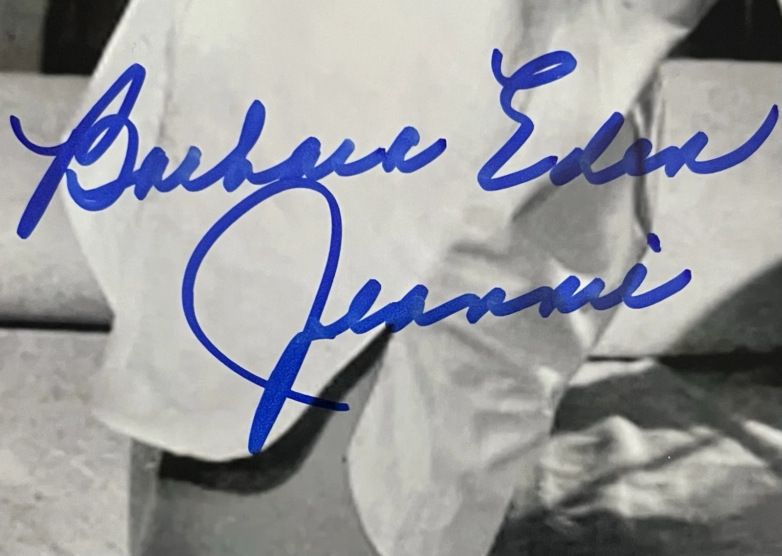 Barbara Eden — Barbara Eden SEASON 1 Of I Dream Of Jeannie Signed 8x10 BW Photo JSA COA, изображение 3