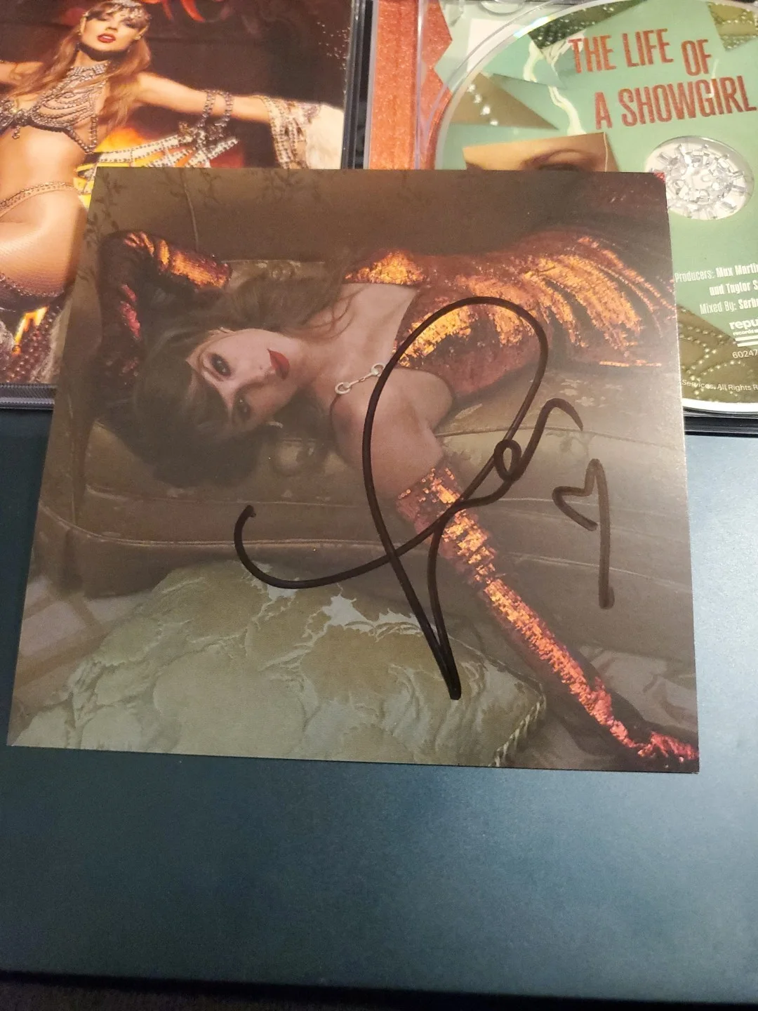 Taylor Swift Signed TLOAS #2, image 3