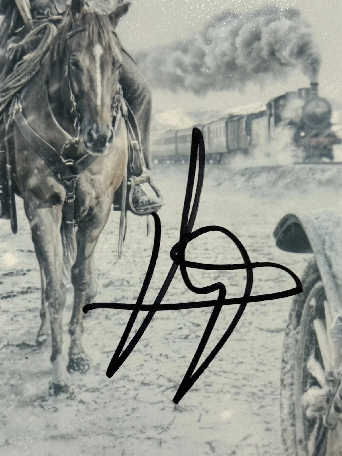 Brandon Sklenar — BRANDON SKLENAR SIGNED AUTOGRAPH 8X10 PHOTO 1923 SPENCER DUTTON BECKETT BQ95695, image 2