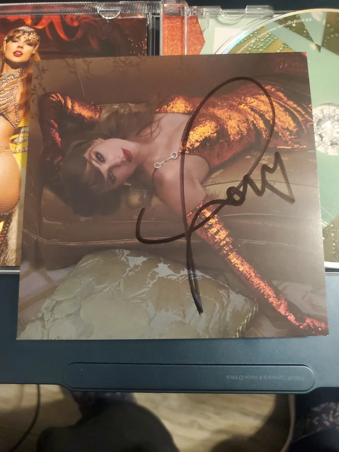 Taylor Swift Signed TLOAS #2, image 2